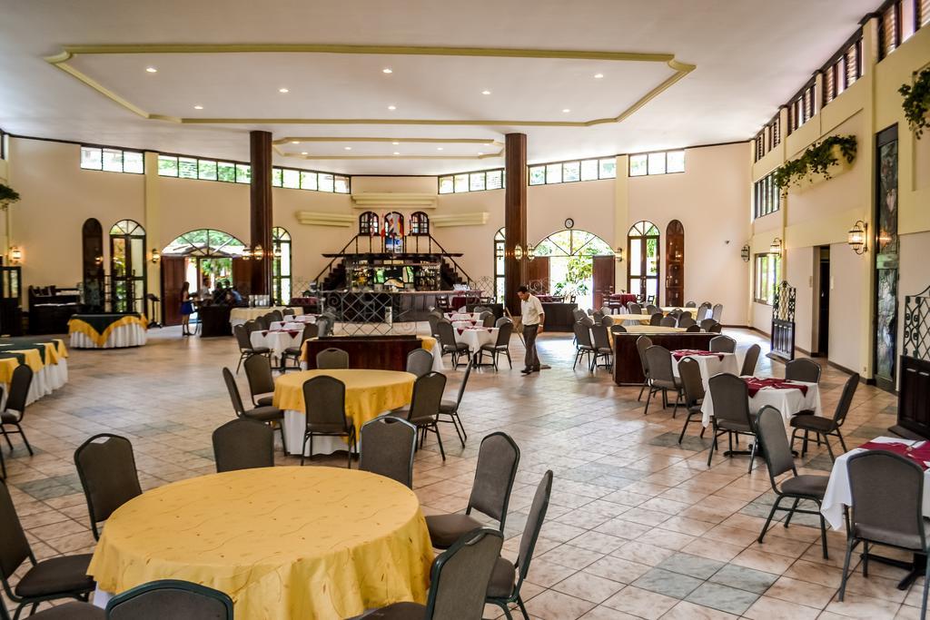 El Tucano Resort & Thermal Spa Quesada  Exterior photo