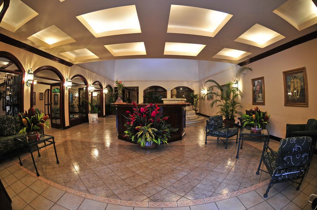 El Tucano Resort & Thermal Spa Quesada  Exterior photo